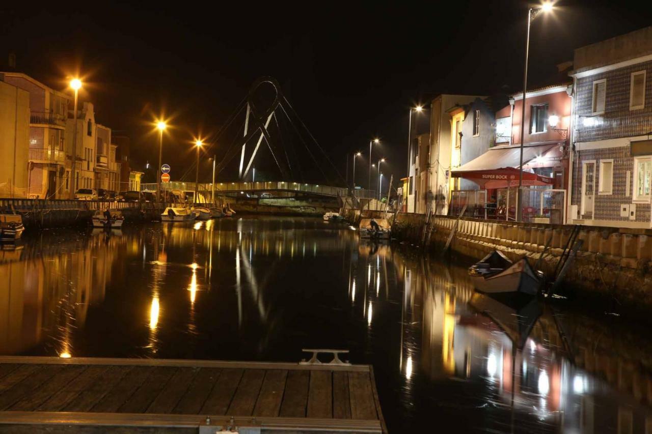 Aveiro'S Dock Apartments Exterior photo